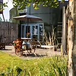 Апартаменты Bed&bbq Longhornranch